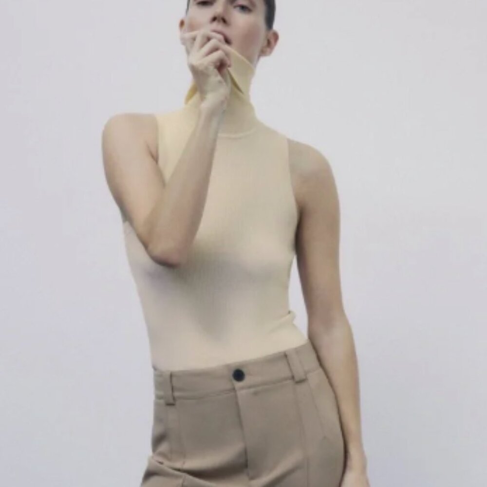 Zara Cream Ribbed Knit Sleeveless Turtleneck - Size Medium